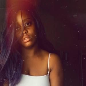 Meet your Posher, Lilly